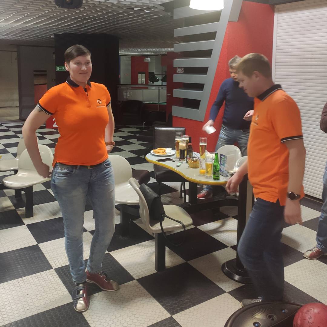 Дружеский боулинг-турнир, посвященный Дню защитника отечества и Международному женскому дню