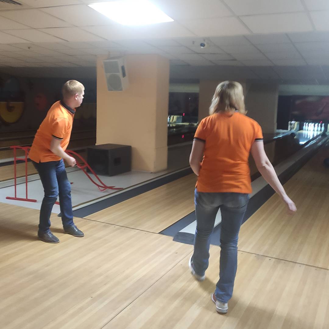 Дружеский боулинг-турнир, посвященный Дню защитника отечества и Международному женскому дню